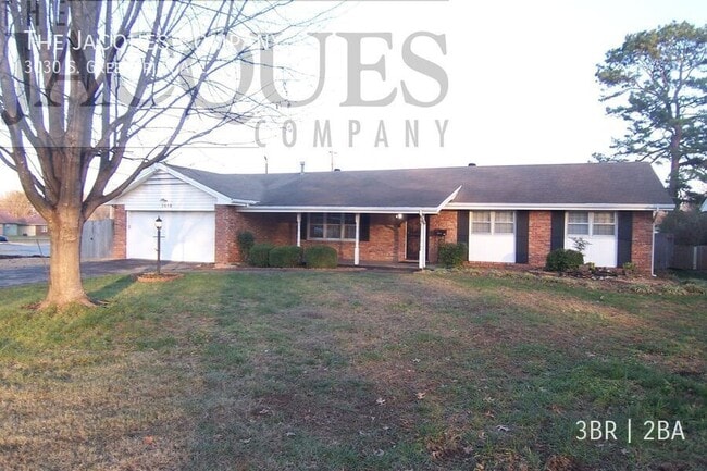 property at 3030 S Greenbrier Ave