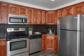 721 Greenbriar Dr in Bohemia, NY - Building Photo - Building Photo