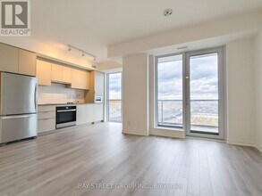 3071 Trafalgar Rd in Oakville, ON - Building Photo - Building Photo