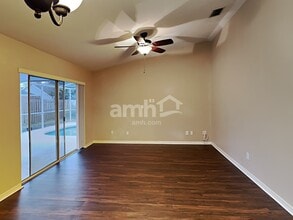 4908 Rambling Rose Pl in Tampa, FL - Foto de edificio - Building Photo