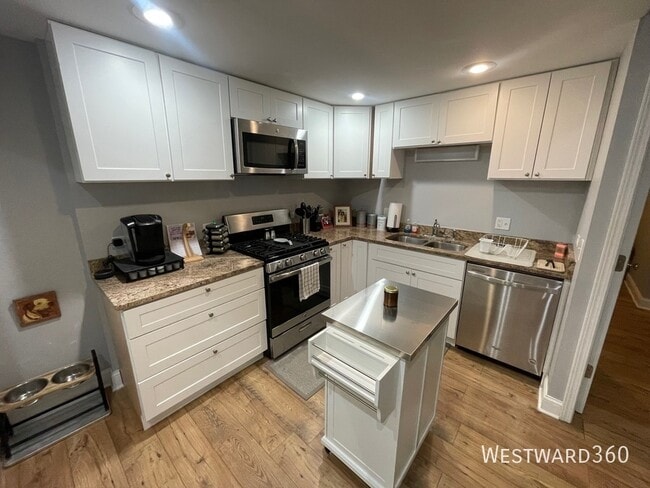 property at 1120 W Addison St