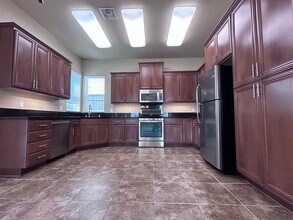 2263 Lariat Ln in Folsom, CA - Building Photo - Building Photo