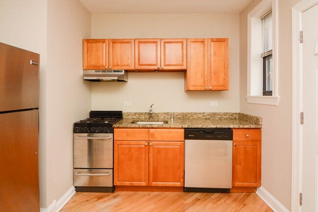 901 Green Bay Rd in Winnetka, IL - Building Photo - Building Photo