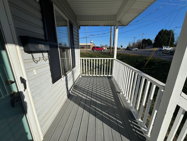 207 Brook St in Belmont, NC - Building Photo - Building Photo