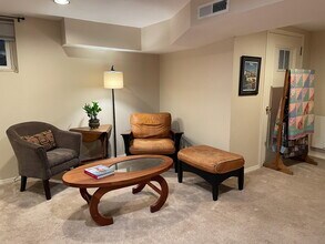 4041 E Burnside St in Portland, OR - Building Photo - Building Photo