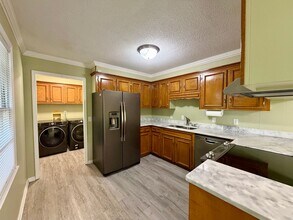 2869 Candlewood Ln in Dalzell, SC - Building Photo - Building Photo