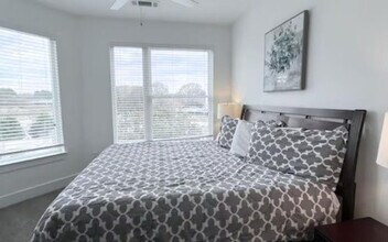 688 Angier Ave NE in Atlanta, GA - Foto de edificio - Building Photo