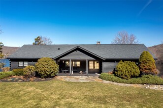1050 NY-292 in Holmes, NY - Building Photo - Building Photo
