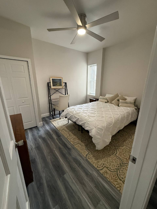 property at 1602 N Broadway
