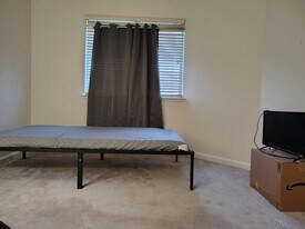 19973 Hall Ct in Cupertino, CA - Building Photo