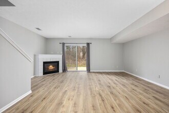 7033 S Cannon Pl Dr in Rockford, MI - Building Photo - Building Photo