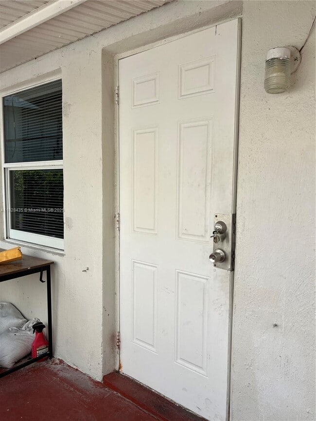 2299 NE 136th Terrace in North Miami Beach, FL - Building Photo - Building Photo