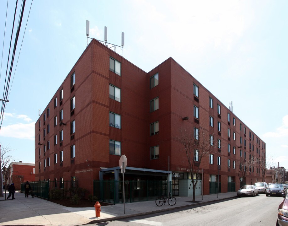 Reed Street Presbyterian Apartments in Philadelphia, PA - Building Photo