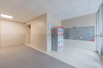 Birch Towers in Toronto, ON - Building Photo - Lobby