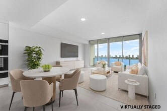 220 Lake Shore Dr in Lake Park, FL - Building Photo - Building Photo