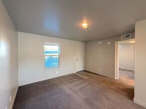 182 Lone Rock Dr in Hurricane, UT - Building Photo - Building Photo