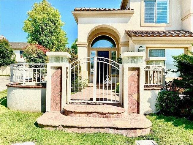 6 Villanova in Irvine, CA - Building Photo - Building Photo
