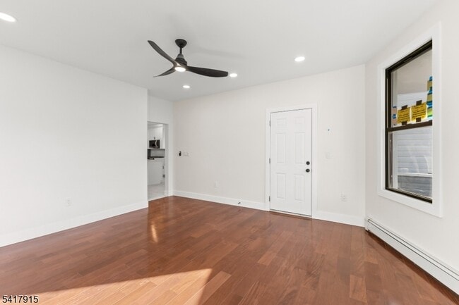 633 Lafayette Ave in Hawthorne, NJ - Building Photo - Building Photo