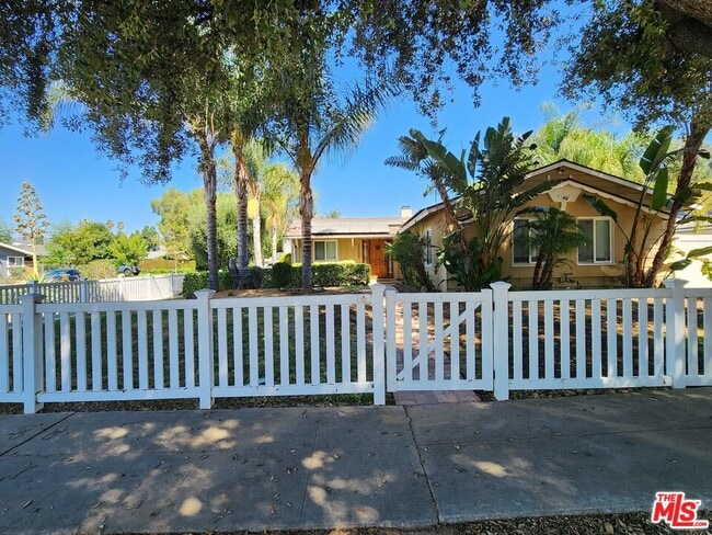 property at 22327 Gifford St