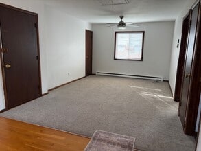 3 Bergh St, Unit 3 in Danbury, CT - Foto de edificio - Building Photo