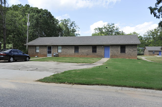 406 Wall St in Monroe, GA - Building Photo - Building Photo