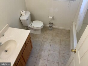 359 Reservoir St in Trenton, NJ - Building Photo - Building Photo