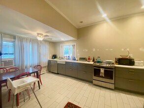 8 Eld St in New Haven, CT - Building Photo - Building Photo