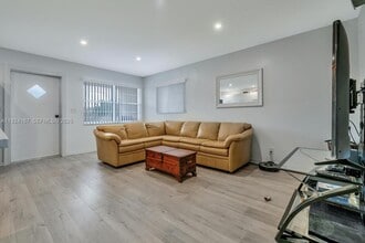 417 N K St in Lake Worth Beach, FL - Building Photo - Building Photo