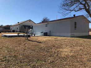 6418 E McElroy Rd in Stillwater, OK - Building Photo - Building Photo