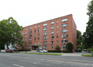 Pleasant Park Apartments in Springfield, MA - Building Photo - Building Photo