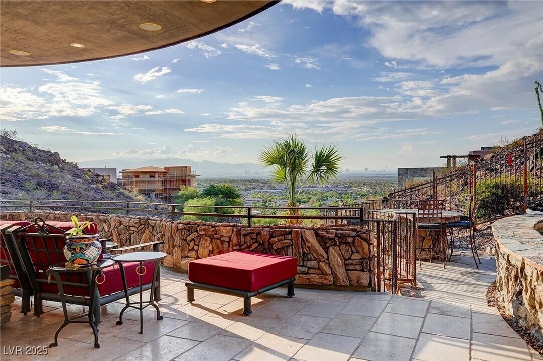 1608 Liege Dr in Henderson, NV - Building Photo