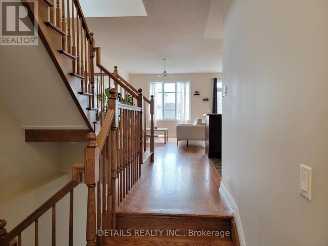 302 Glenbrae Ave in Ottawa, ON - Building Photo - Building Photo