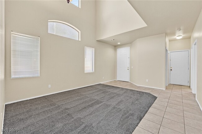 7656 Montefrio Ave in Las Vegas, NV - Foto de edificio - Building Photo