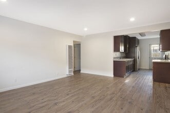 4091 Rosecrans Ave, Unit 4091 in Hawthorne, CA - Foto de edificio - Building Photo