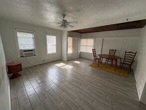1608 Ballard Park Dr in Bradenton, FL - Foto de edificio - Building Photo