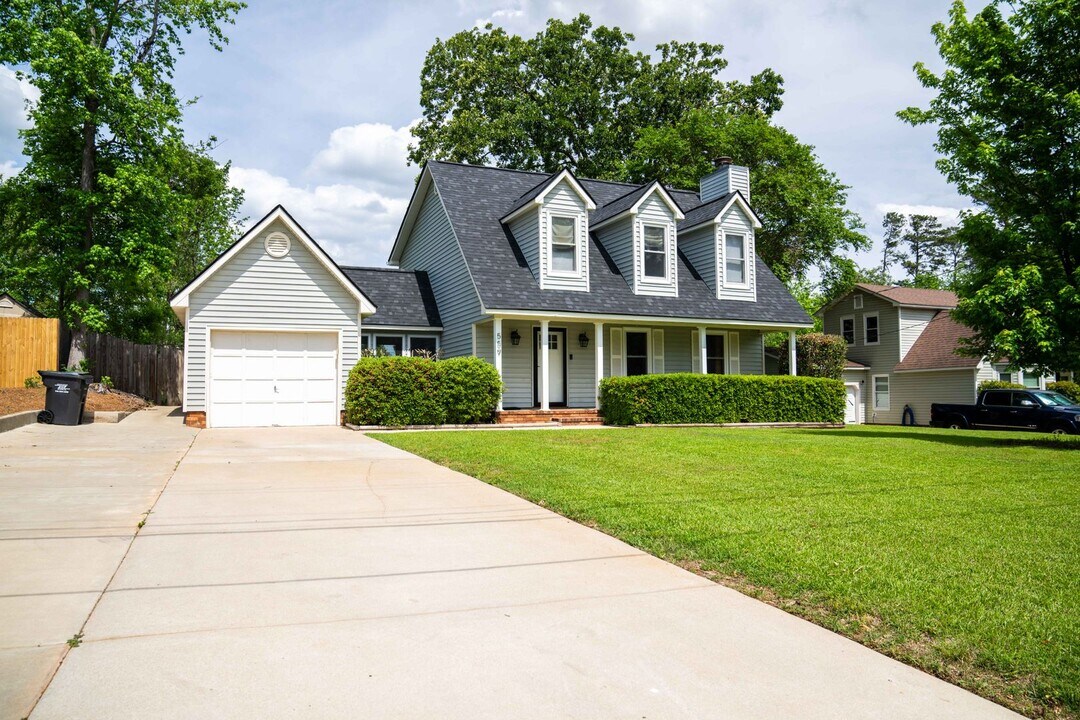559 Forest Crossing in Martinez, GA - Building Photo