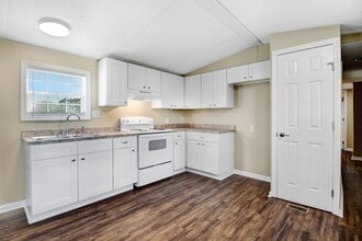 2379 US Hwy 13 S in Goldsboro, NC - Building Photo - Building Photo