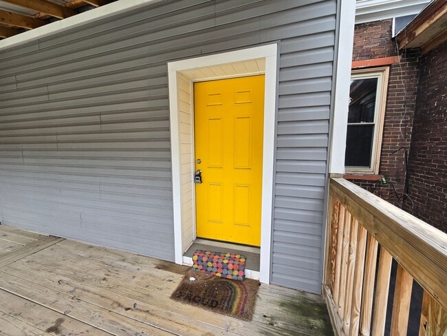 property at 918 Main St