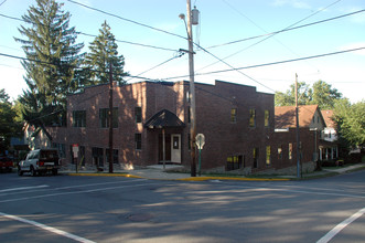 805 Scott St in Stroudsburg, PA - Foto de edificio - Building Photo