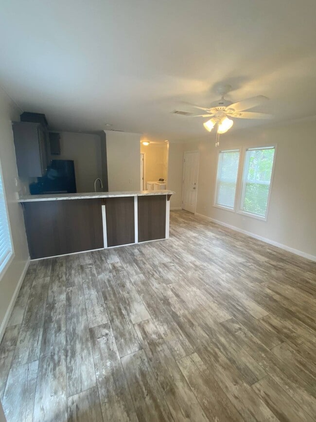 1600 NE 12th Ave in Gainesville, FL - Building Photo - Building Photo