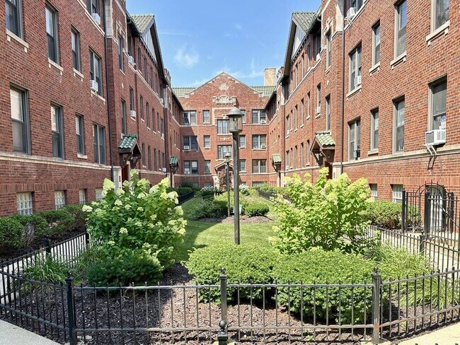 property at 3312 W Schubert Ave