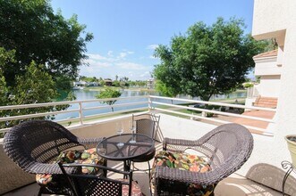 8270 N Hayden Rd in Scottsdale, AZ - Building Photo - Building Photo