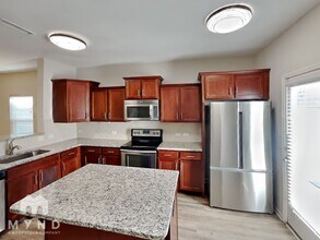 2309 Autumn Mist Dr in Winston-Salem, NC - Foto de edificio - Building Photo