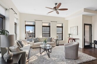2158 N Damen Ave in Chicago, IL - Building Photo - Building Photo