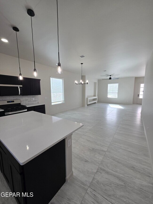 13645 Keighly St in El Paso, TX - Building Photo - Building Photo