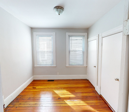 74 Spring St, Unit 1 in Cambridge, MA - Building Photo - Building Photo