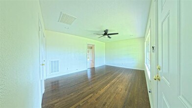 4322 Tavenor Ln in Houston, TX - Building Photo - Building Photo