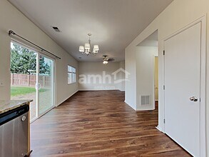 13812 E 104th Pl in Commerce City, CO - Foto de edificio - Building Photo