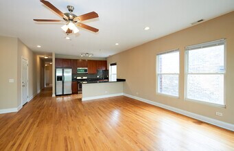 1609 W Farwell Ave in Chicago, IL - Building Photo - Building Photo