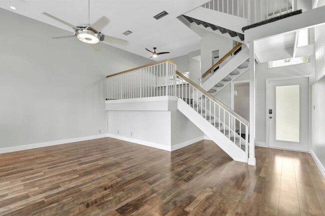 884 SE 19th Ave in Deerfield Beach, FL - Building Photo - Building Photo